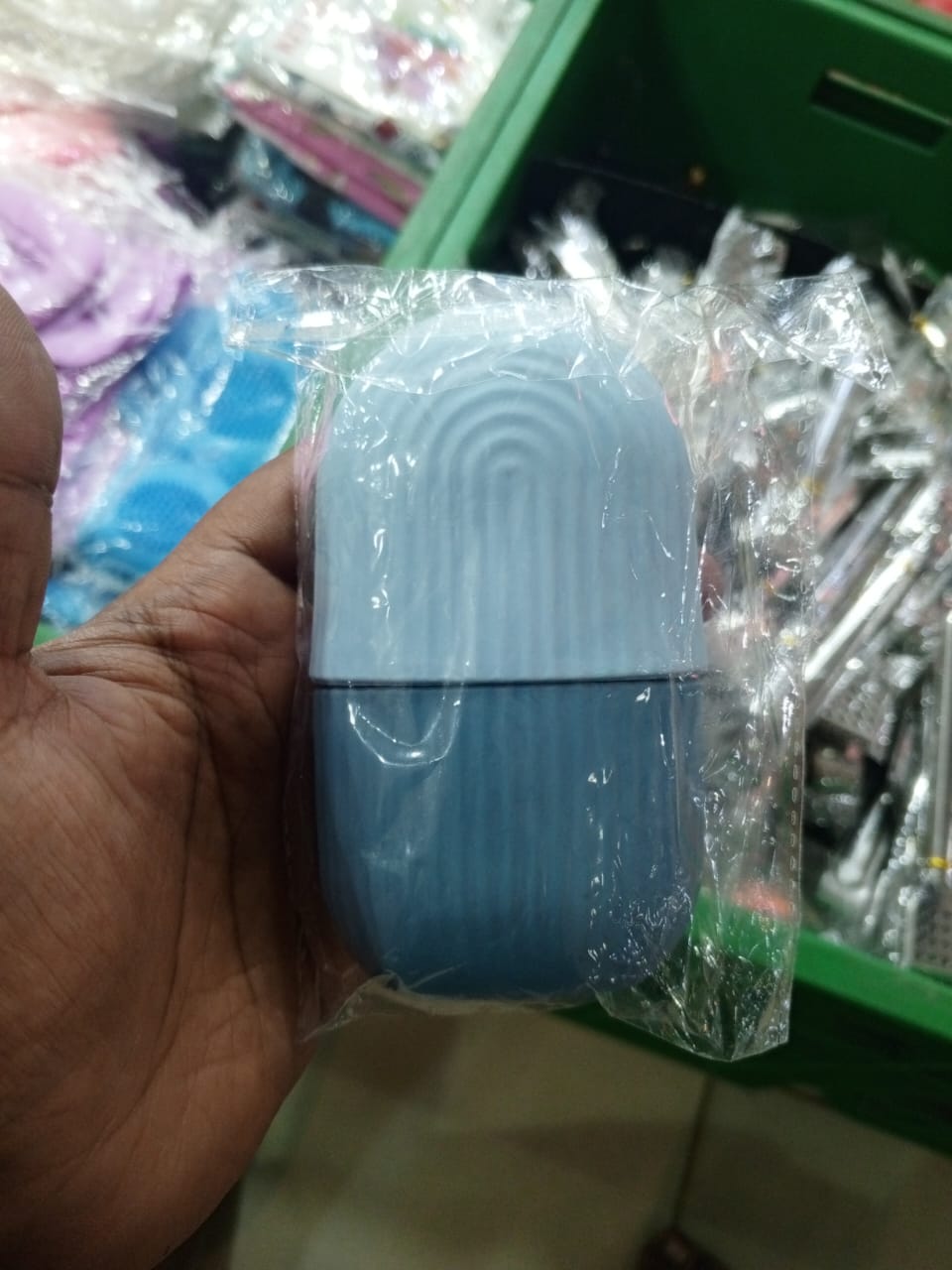 Ice roller